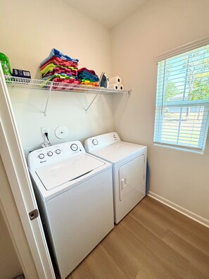 Interior - Golf + Beach stay w/ private putting green! (Shallotte)