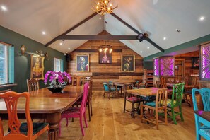 Dining - The Hideaway - Tranquil Glamping Pod (Narberth)