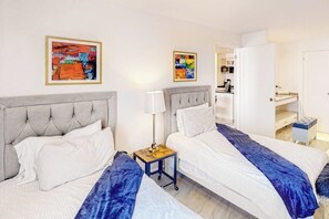 Studio, 2 Einzelbetten, Haustiere gestattet (Sophie 203b at Morgan Residences)