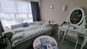 Strykjärn/strykbräda, wi-fi och sängkläder