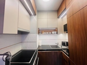 Private kitchen - Modern Apartment in Herastrau Bucharest Premium Stay and Comfort (București)