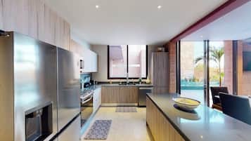 House, Multiple Beds, Ocean View (Villa in the Clouds) | Private kitchen | Coffee/tea maker
