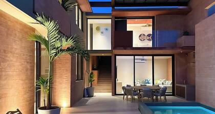 Luxury House With Private Pool, Ocean View, Inviting Balcony & Elegant Charm