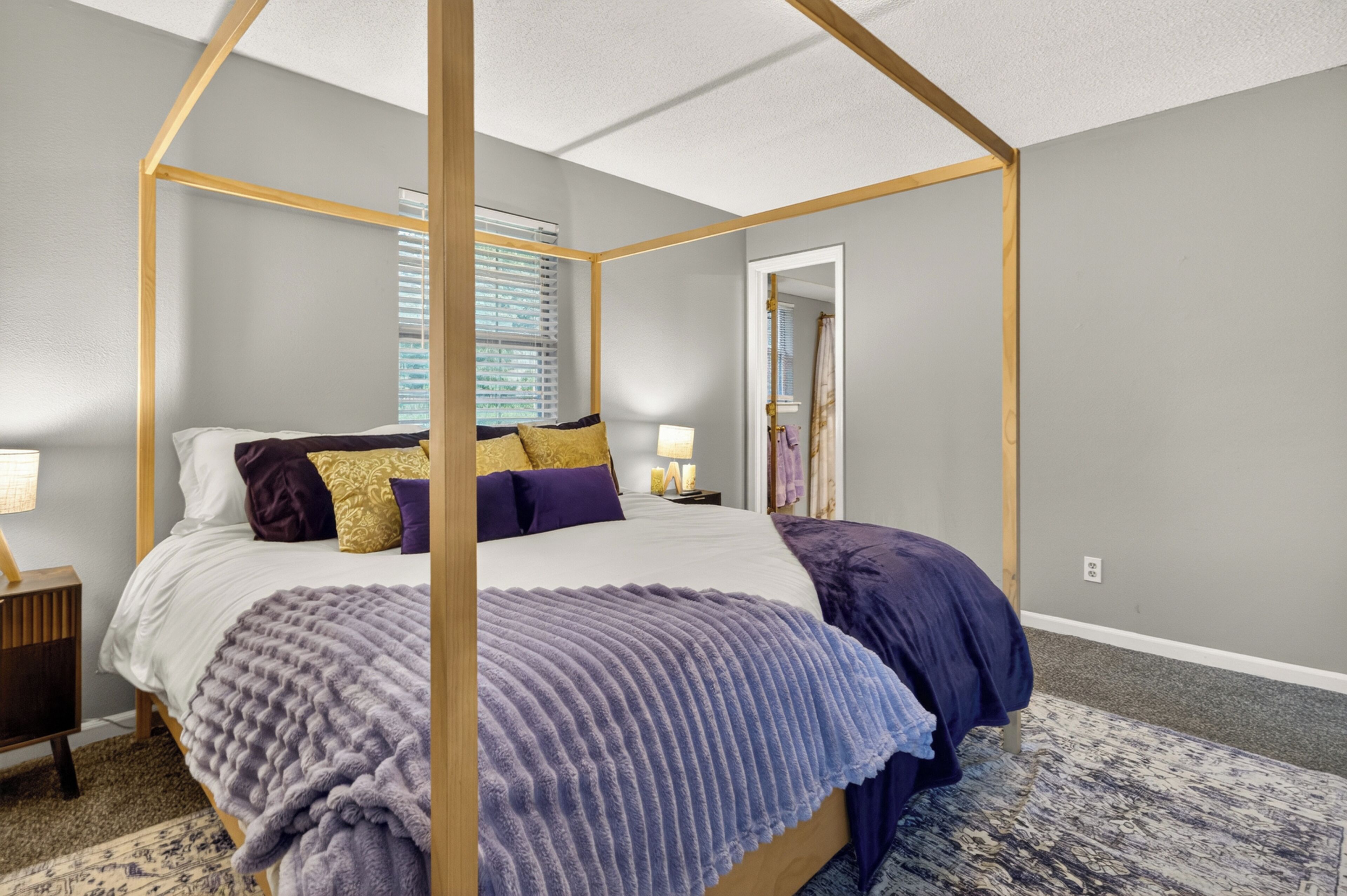 3 bedrooms, WiFi, bed sheets, wheelchair access