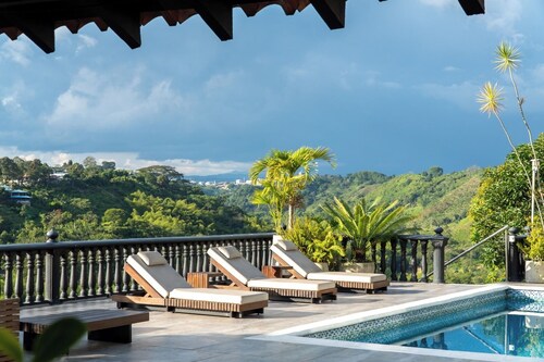Valle Luna Country House: Comfort and Nature in Quindío