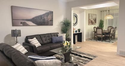 Modern Retreat 3BR 2 and Half Bath 12min to WEM 10min to Big Lake Lois Hole Park