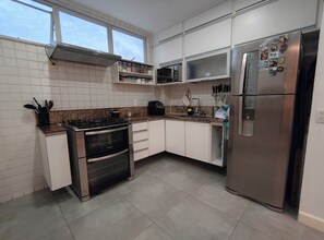 Private kitchen - Room in Copacabana I, 250m from the beach - shared house (Rio de Janeiro)