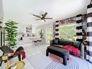 Interior - Art Loft: Wilton Manors Retreat (Oakland Park)