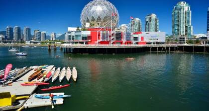 Modern Downtown Vancouver 1BR w/ Secure Parking