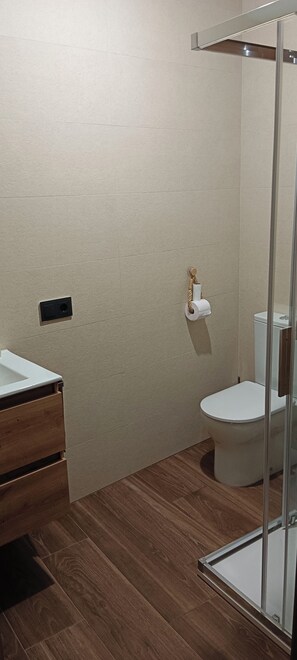 Bathroom - Vrbo Property (Caldas de Reis)