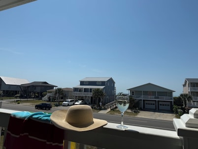 Ticket to Paradise at Holden Beach - Beach access just steps away!