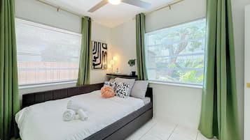 2 bedrooms, iron/ironing board, WiFi, bed sheets