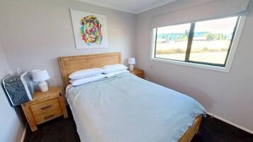 Iron/ironing board, travel cot, WiFi, bed sheets