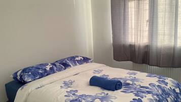 WiFi, bed sheets