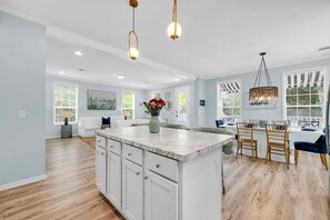 Interior - 🦩Book Me Baby! Juan Sweet Beach House in Santa Rosa Beach🦩 (Santa Rosa Beach)