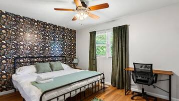 Desk, iron/ironing board, travel cot, free WiFi