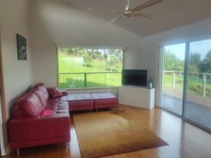 Living area - Whole House in Toora on 2 ha. elevated with incredible views to Wilsons Prom (Toora)