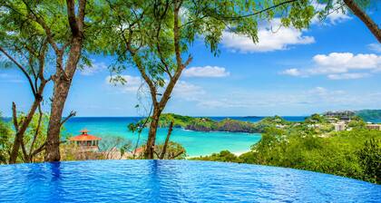 Luxury Gated Hilltop Villa-Ocean & Marina Views-Infinity Pool-Casita-Golf Cart