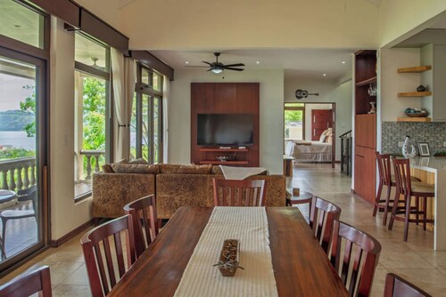Casa de Rock | Ocean View Villa | Pool + Golf Cart