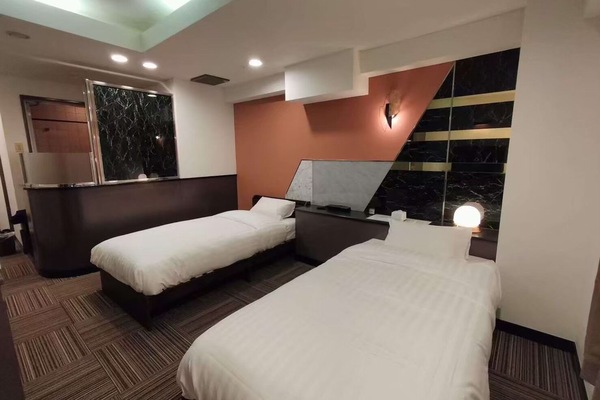 In-room safe, iron/ironing board, WiFi (free)