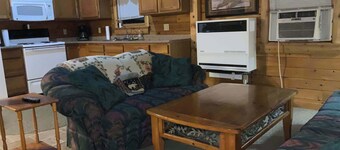 Dreams End Deerrun Cabin