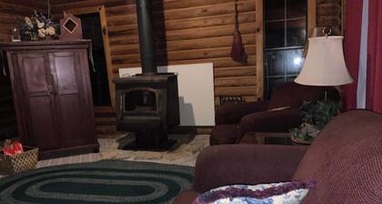 Dreams End Woodcliff Cabin