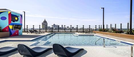 Outdoor pool, a heated pool