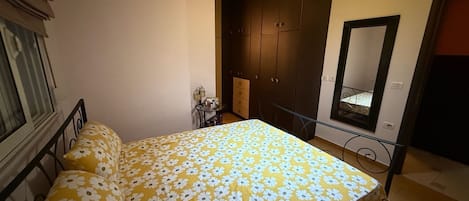 2 間睡房、熨斗/熨衫板、Wi-Fi、床單