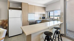 Coffee/tea maker, microwave, stovetop, dishwasher - Stylish Coastal Penthouse with Port Views (North Fremantle)