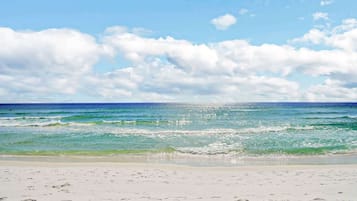 Na praia