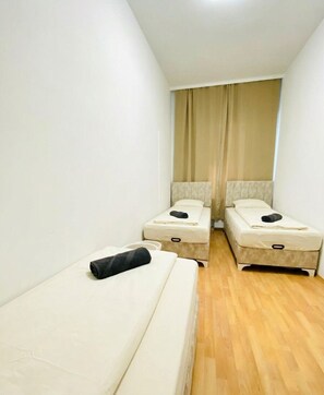 Apartamento básico | Ferros/tábuas de passar roupa