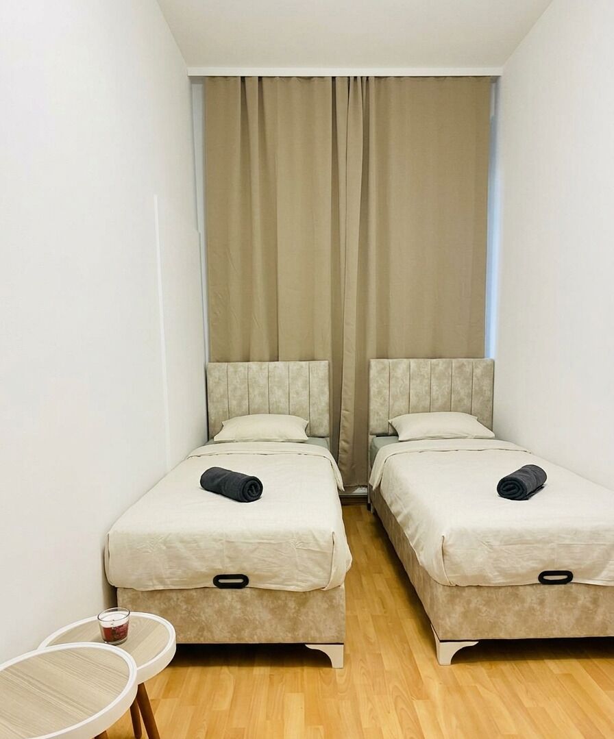 Basic Apartment | Iron/ironing board (on request)
