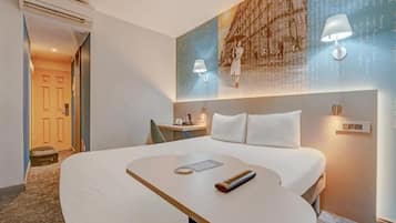 Iron/ironing board, free WiFi, bed sheets, wheelchair access