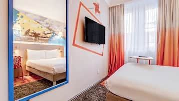 Iron/ironing board, free WiFi, bed sheets, wheelchair access