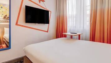 Iron/ironing board, free WiFi, bed sheets, wheelchair access