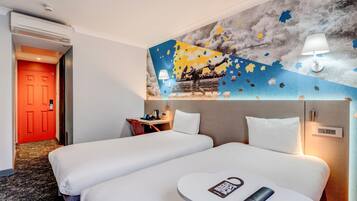 Iron/ironing board, free WiFi, bed sheets, wheelchair access