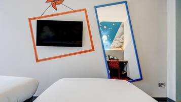 Iron/ironing board, free WiFi, bed sheets, wheelchair access