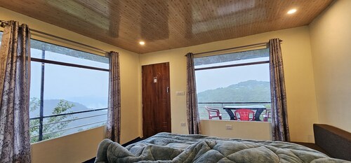 Kanatal Greenhood Resort
