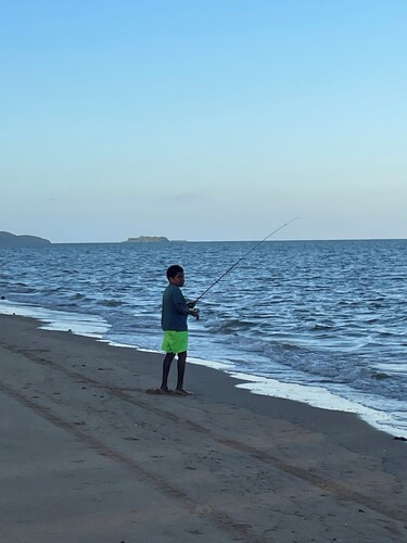 Comfortable beach getaway, family and pet-friendly