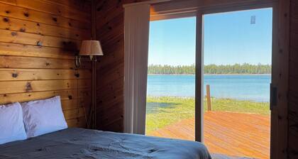 Drummond Island Hotel & Vacation Homes - Kaye's Little Cabin