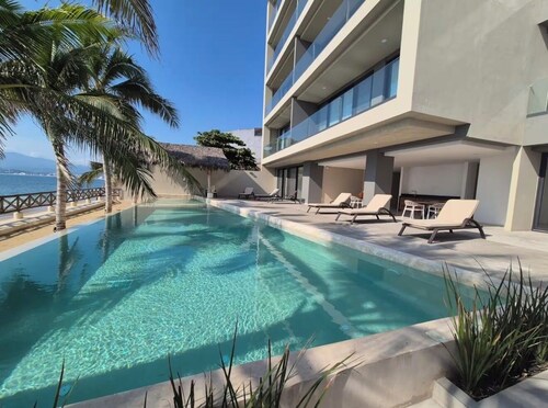 2-bedroom Apartment in Manzanillo with AC