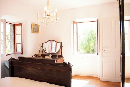 Basque farmhouse with garden and views, 20 min from Bilbao and 8 min from the train.