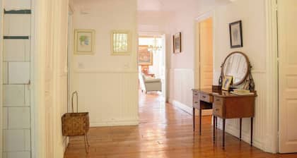 Basque farmhouse with garden and views, 20 min from Bilbao and 8 min from the train.