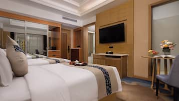 Blackout curtains, soundproofing, free WiFi