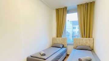 Basic-Zimmer | Bügeleisen/Bügelbrett