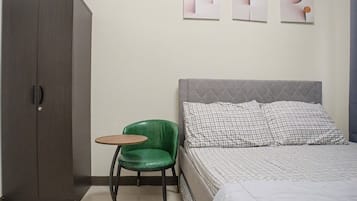 In-room safe, WiFi (free), individually decorated