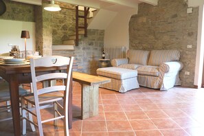 Dining - Vrbo Property (Toscana)
