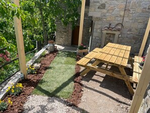 Outdoor dining - Vrbo Property (Toscana)