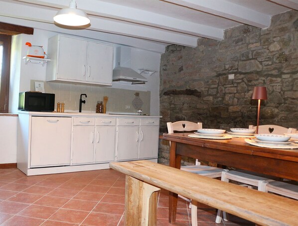Dining - Vrbo Property (Toscana)