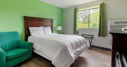 King Bed|Non-Smoking